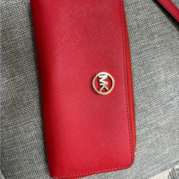 Michael Kors Vibrant Red Shoulder Bag and Wallet - Picture 2 of 4
